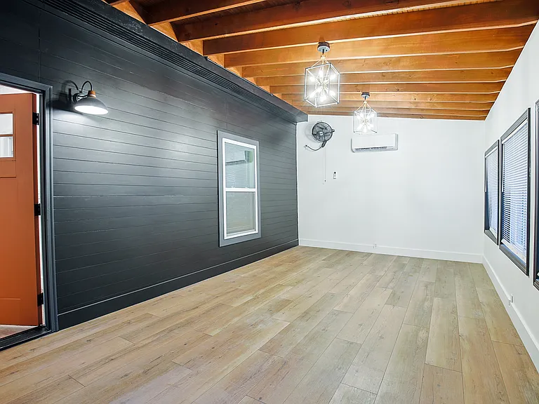 1170 Niles Ave NW — Photo 5