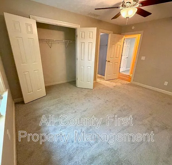 2438 Kings Arms Dr NE — Photo 23