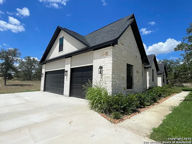 399 Bauer Ln — Photo 4