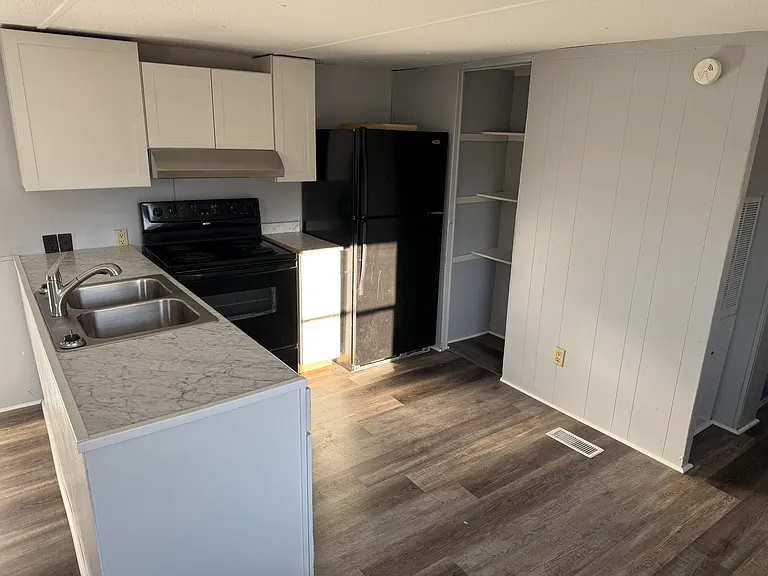 12837 Martinsville Hwy #9 — Photo 4