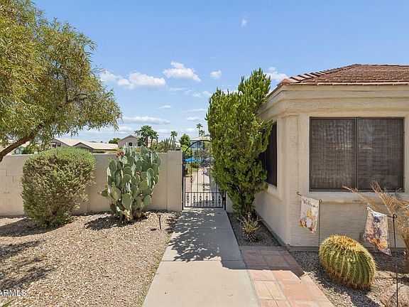 2nd image of 1405 W LAKE MIRAGE Court