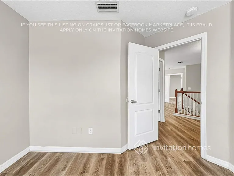 2134 Hunters Greene Dr — Photo 15