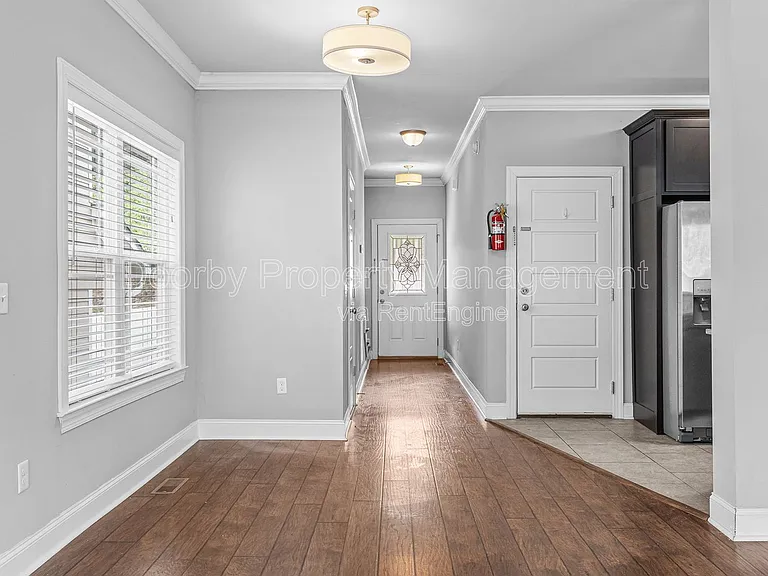 723 Ladd Ave — Photo 6