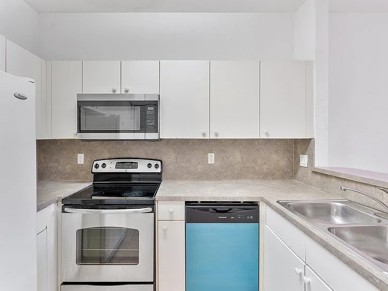 1407 S Santa Catalina Cir — Photo 5