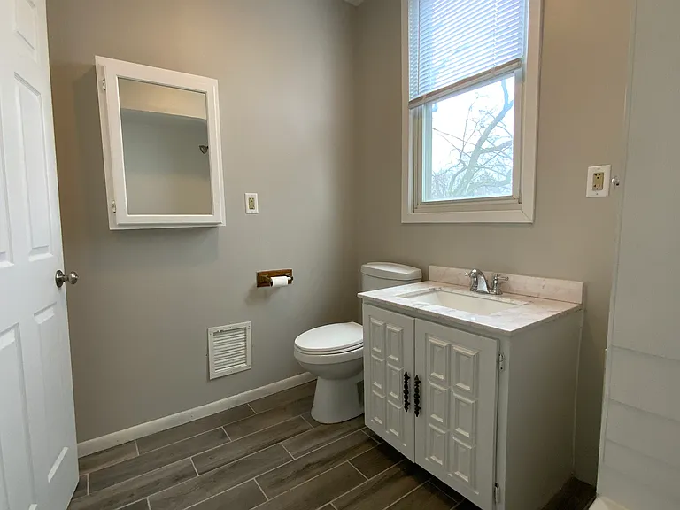 1725 John Ave — Photo 15