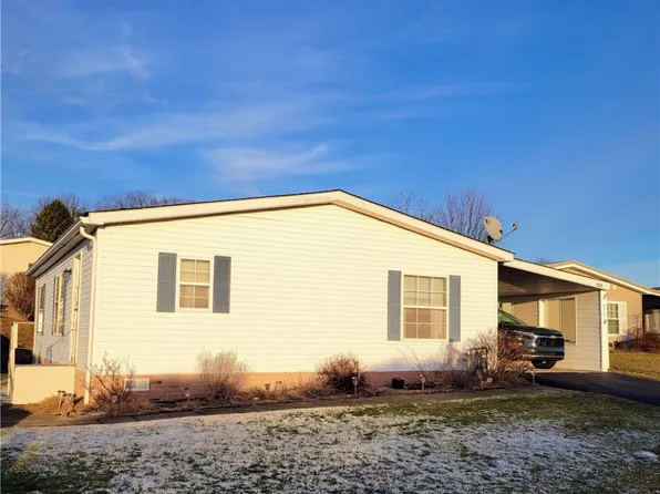 826 Clover Ln, Murrysville, PA 15668