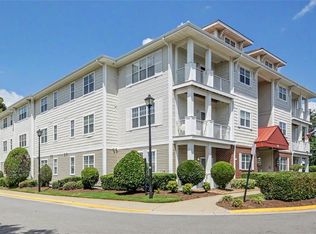 5300 Warminster Dr #101, Virginia Beach, VA 23455