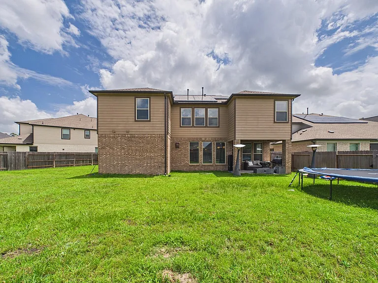 24711 Miltonwood St — Photo 49