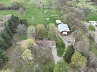 4701 Secord Lake Rd, Leonard, MI 48367