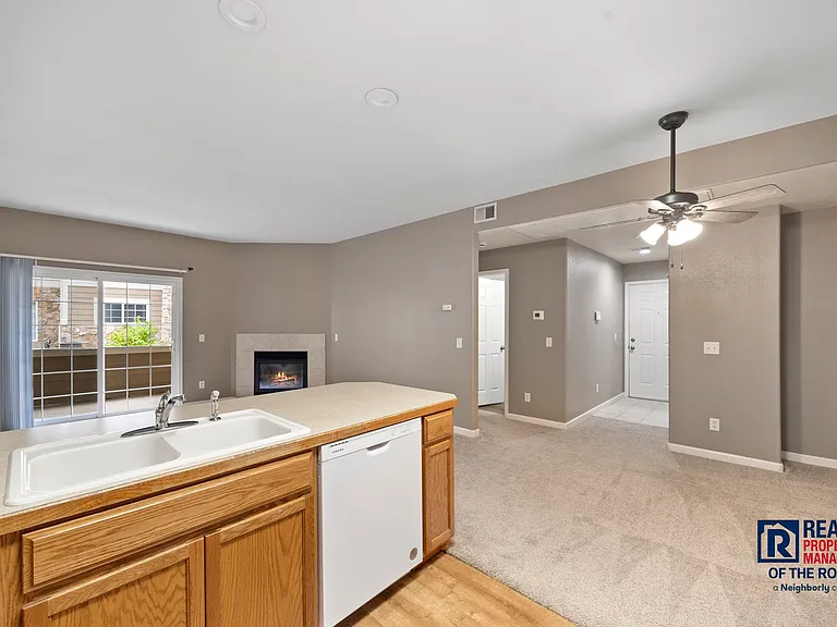 1280 Lake Cir #11C — Photo 5