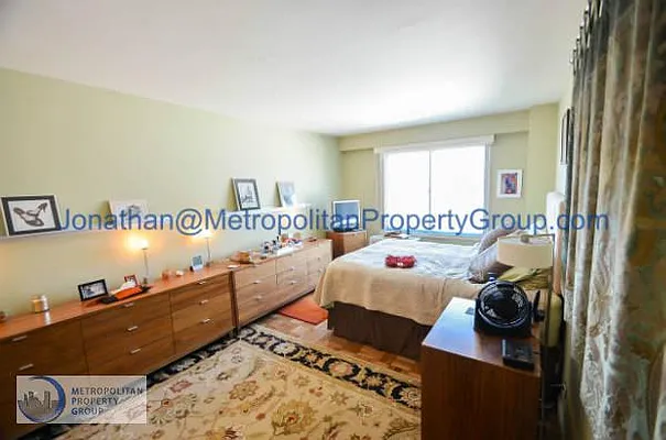 Rented by Metropolitan Property Group | media 10