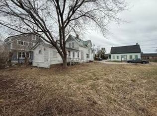 10 Trinity St, Rockland, ME 04841