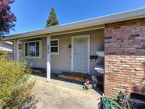 2nd image of 2312 Loma Vista Dr