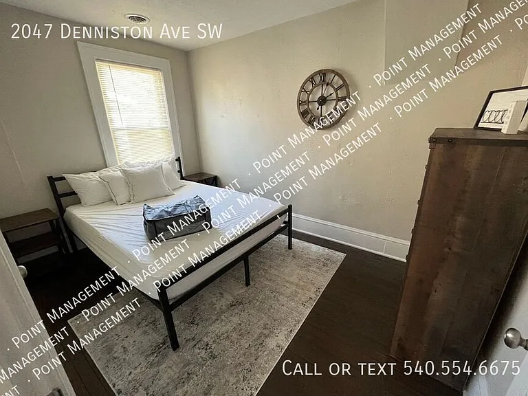 2047 Denniston Ave SW — Photo 12