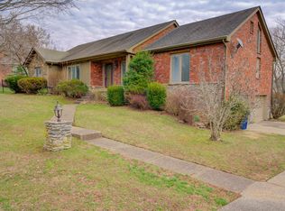 203 Dorshire Ct, Louisville, KY 40245