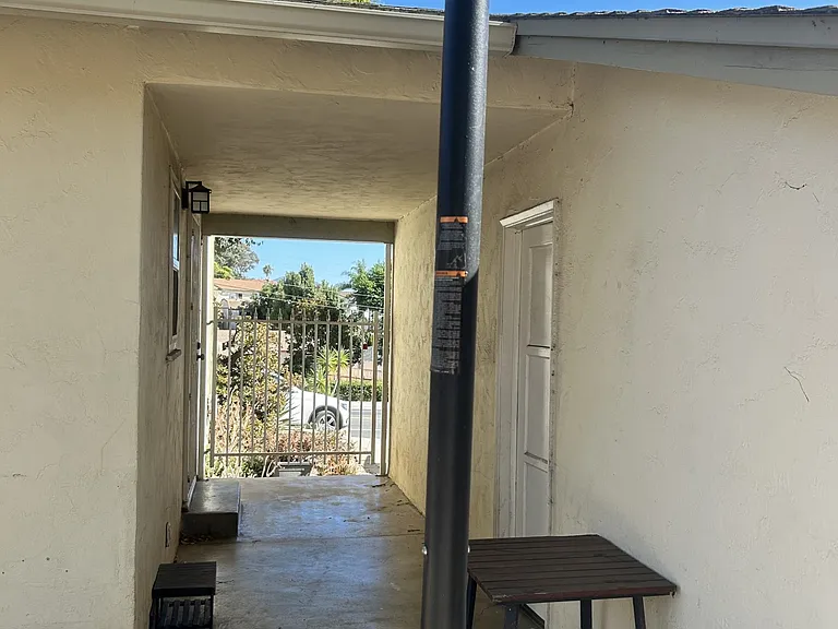 1584 Greenfield Dr — Photo 12