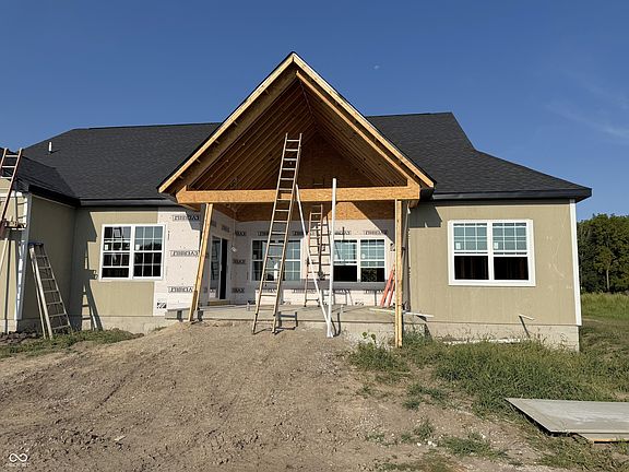 2nd image of 7 Fennec Ln