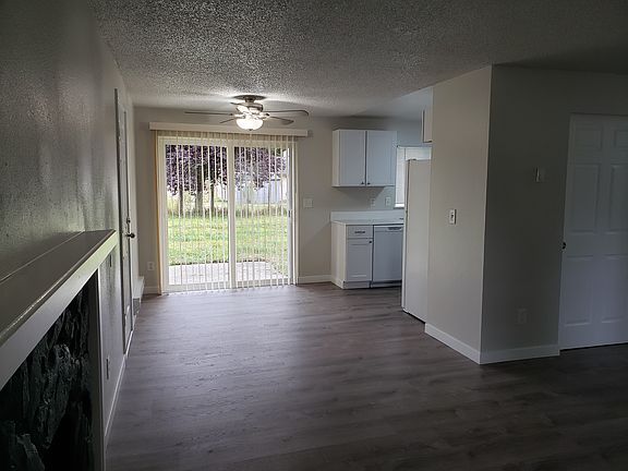 5th image of 11416 241st Avenue Ct E #75