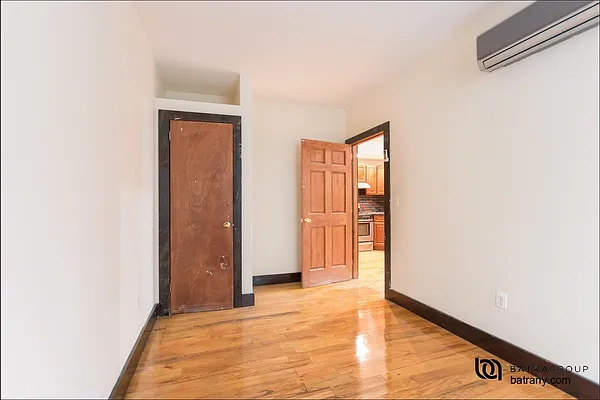 Rented by Batra Group Inc | media 18