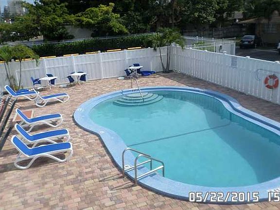 5th image of 11750 NE 16th Ave APT 203