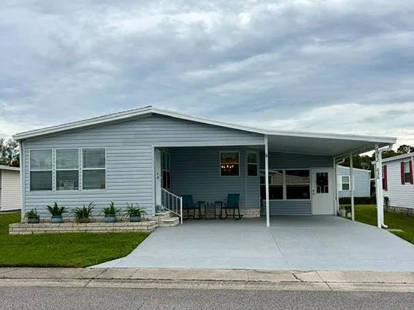 5942 Benz Dr, Zephyrhills, FL 33540