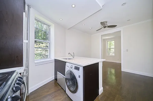 Rented by Living New York | media 4