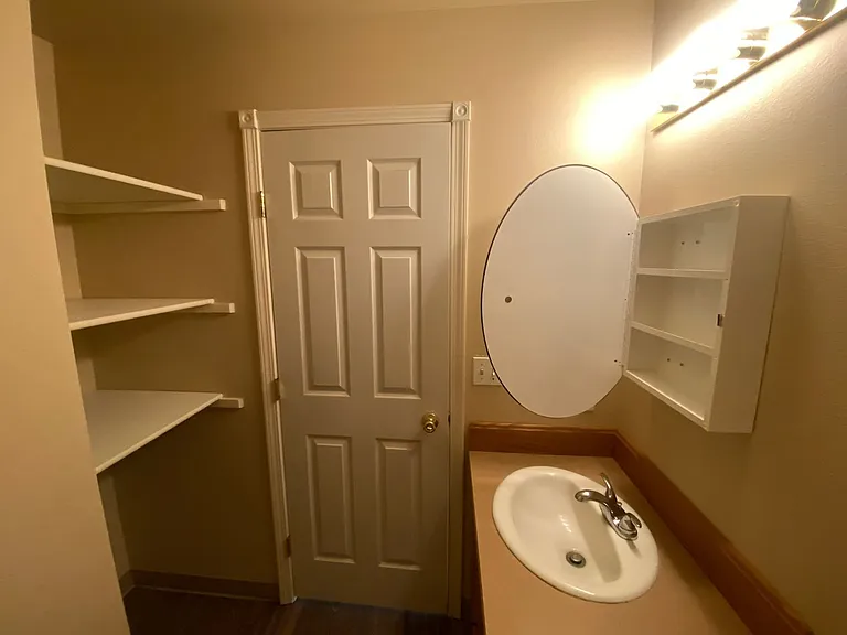 2217 N Abbey Glen Ct — Photo 27