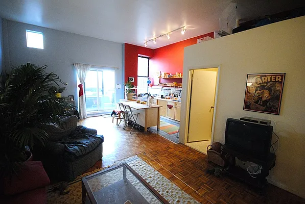 Rented by Bold New York | media 36