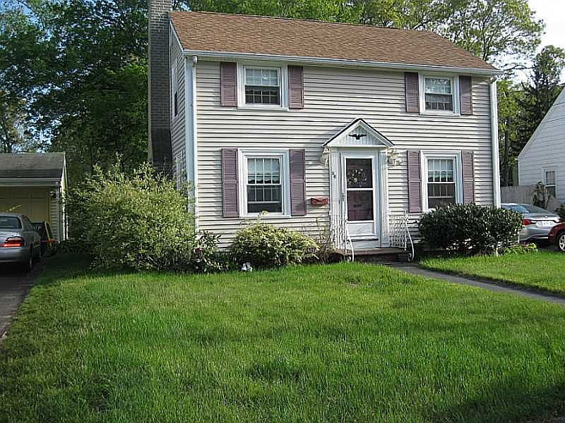 36 Silver Lake Ave, Warwick, RI 02888 Zillow