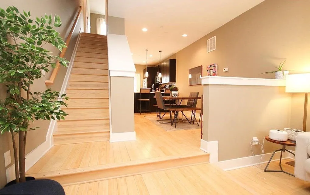 Gorgeous 3-Bed/2.5-Bath Townhome in South Philadelphia! Available October 1st! — Photo 2