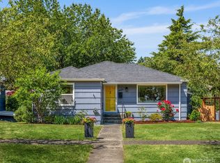 3823 47th Ave SW, Seattle, WA 98116