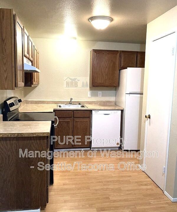 1st image of 1812 I St NE Unit C