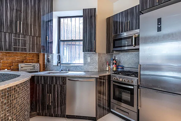 Rented by Compass | media 5