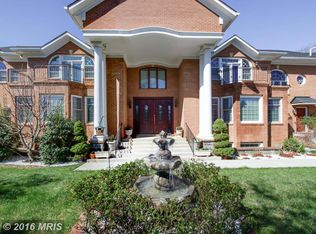 1914 Horse Shoe Dr, Vienna, VA 22182