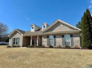 107 Shimmer Pond Ct, Madison, AL 35757