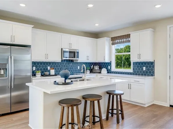 2561 E Hyde Paseo, Ontario, CA 91762