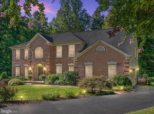 6106 Waterman Dr, Fredericksburg, VA 22407