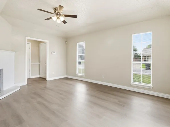 2526 Lido Ln, Arlington, TX 76015