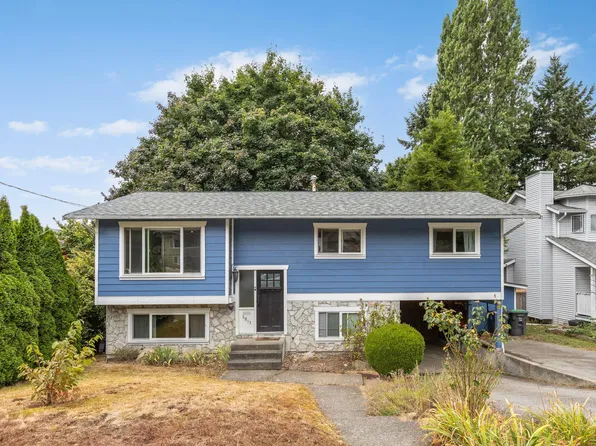 5813 180th St, Surrey, BC V3S 4L2