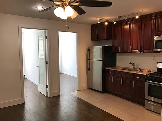 Rented by Premier Metro Realty Corp | media 49