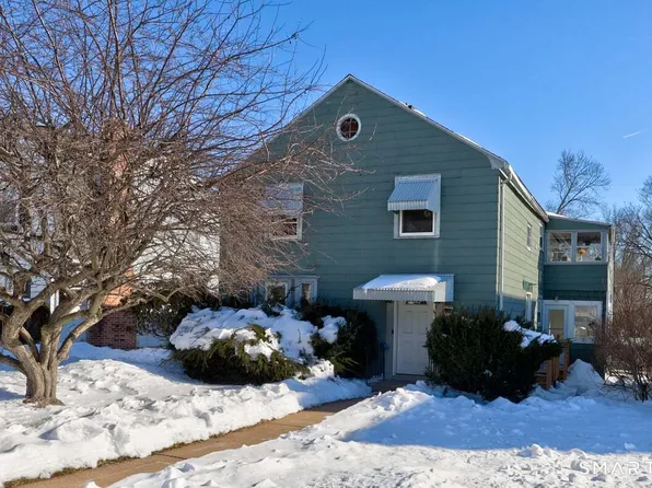 536 South Quaker Lane, West Hartford, CT 06110