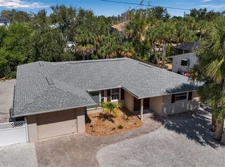 315 Avenida De Paradisio, Sarasota, FL 34242