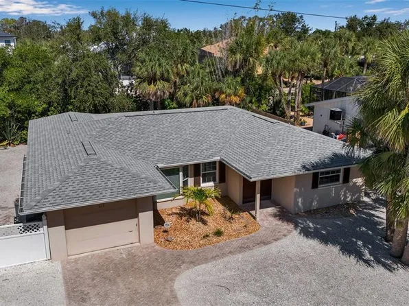 315 Avenida De Paradisio, Sarasota, FL 34242