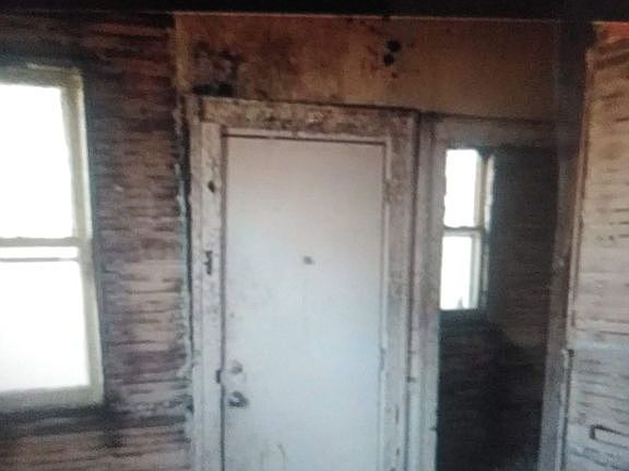 5th image of 330 Richton St