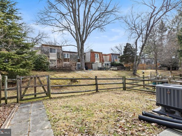 19043 Capehart Dr, Montgomery Village, MD 20886