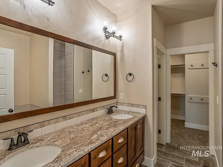 66 E Ranch Dr — Photo 21