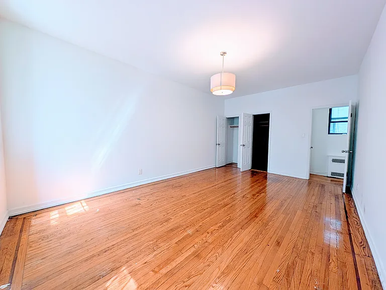 68 E 19th St #1L — Photo 6