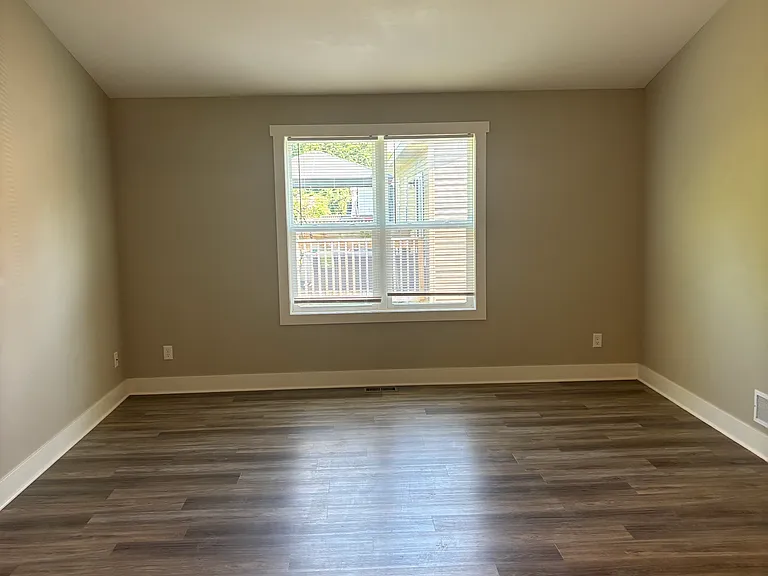 137 Clark St #137 — Photo 8