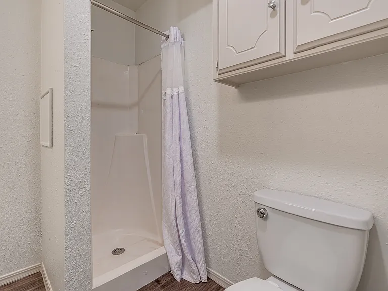 9027 N Rockwell Dr — Photo 29
