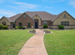 104 Briarwood Ln, Haslet, TX 76052